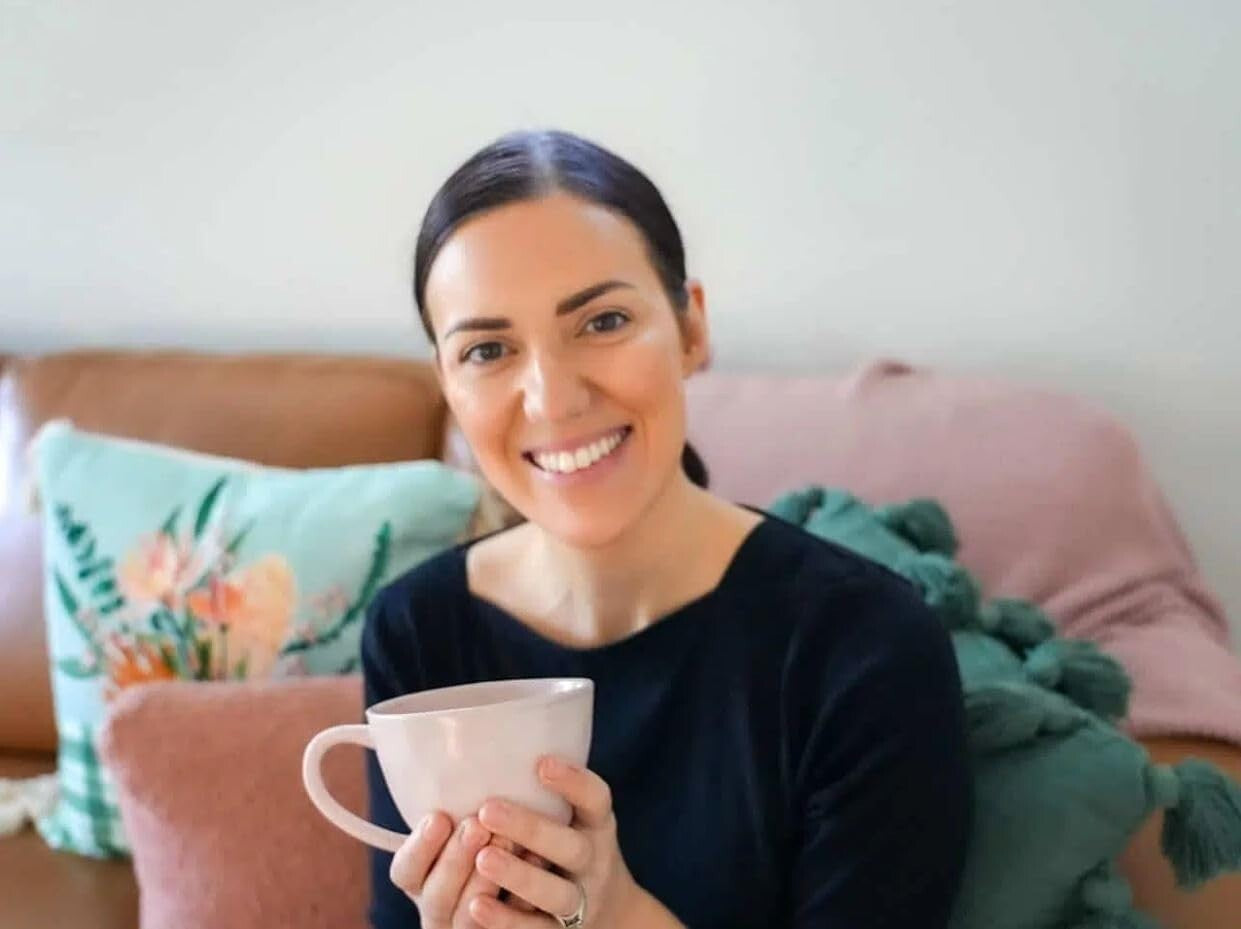 The Simple Dinner Edit Cookbook – 80+ Fast & Budget-Friendly Family Meals by Nicole Maguire (AU Edition)