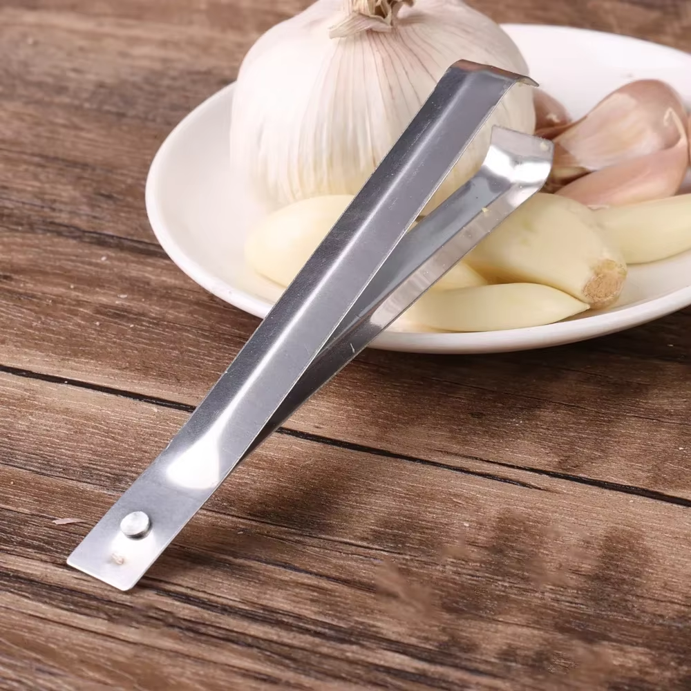 Stainless Steel Garlic Peeler Tool – Quick & Easy Garlic Skin Remover for Kitchen